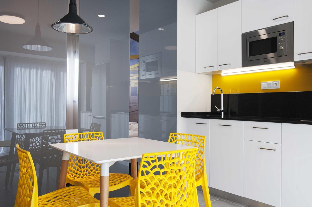 Apartamentos Divan Vitoria-Gasteiz Exteriör bild