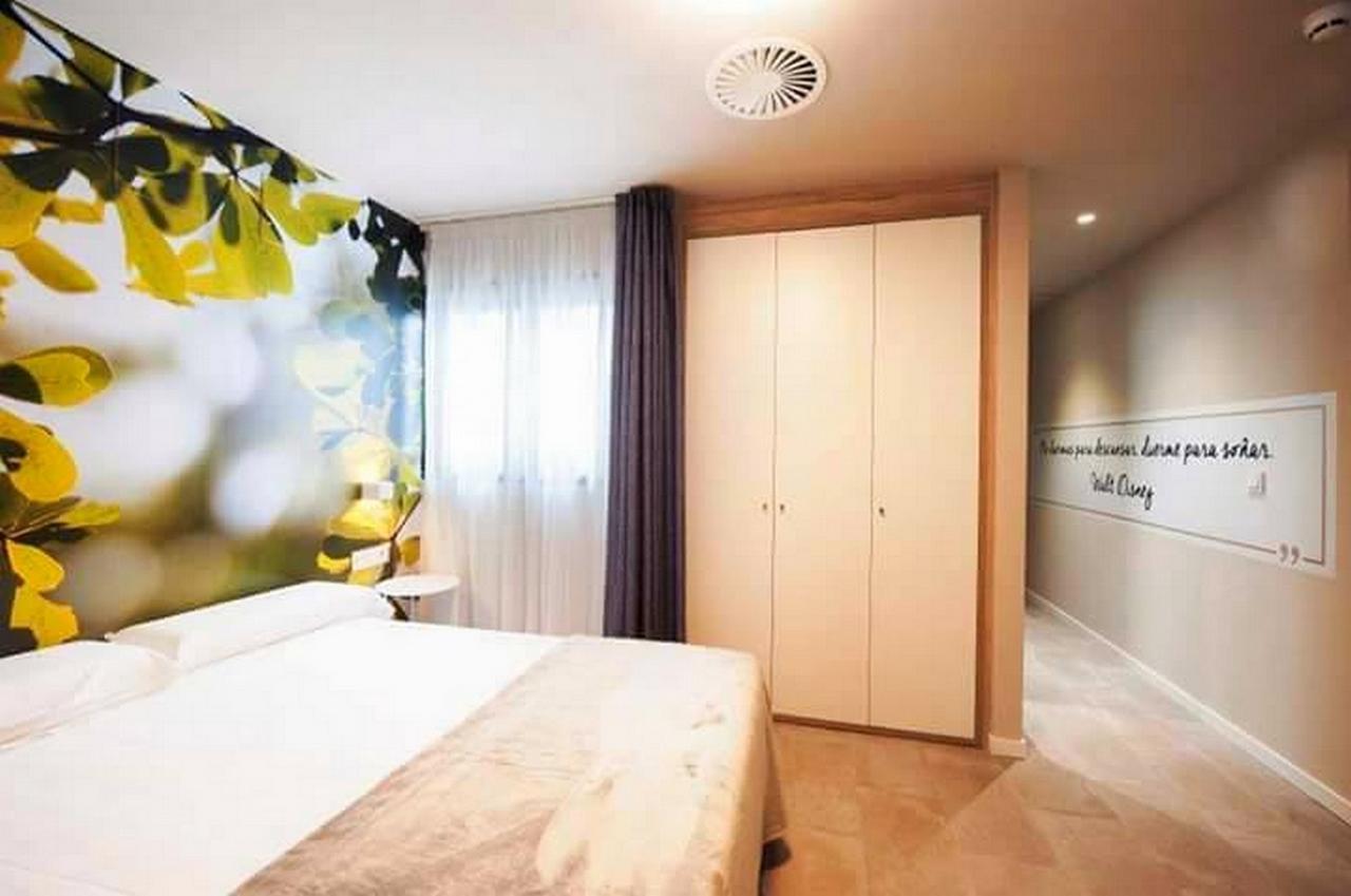 Apartamentos Divan Vitoria-Gasteiz Exteriör bild